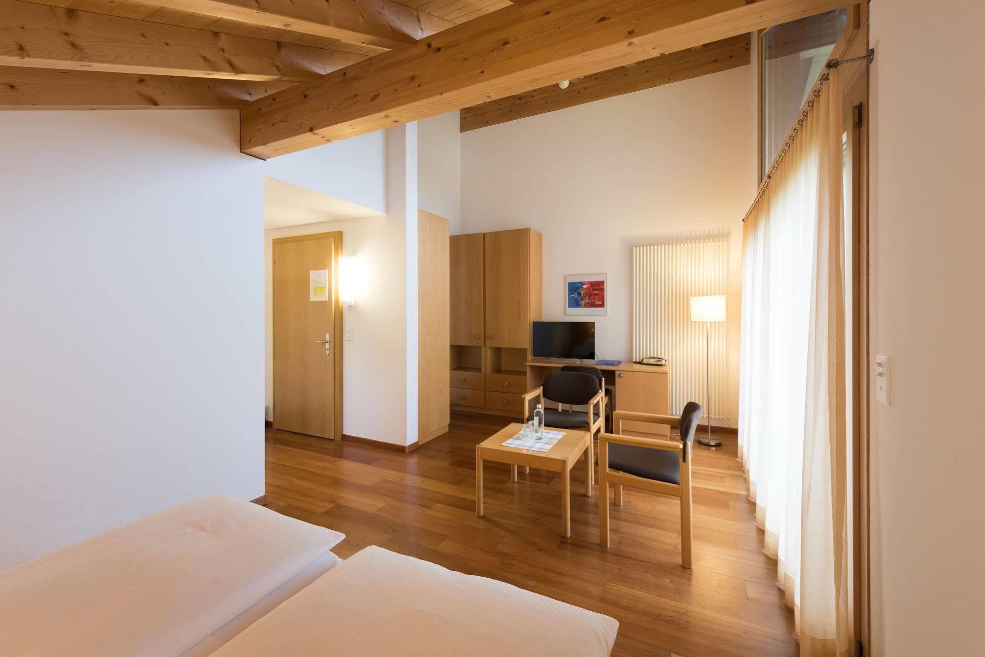 Bluemlisalp Hotel Kandersteg Luaran gambar