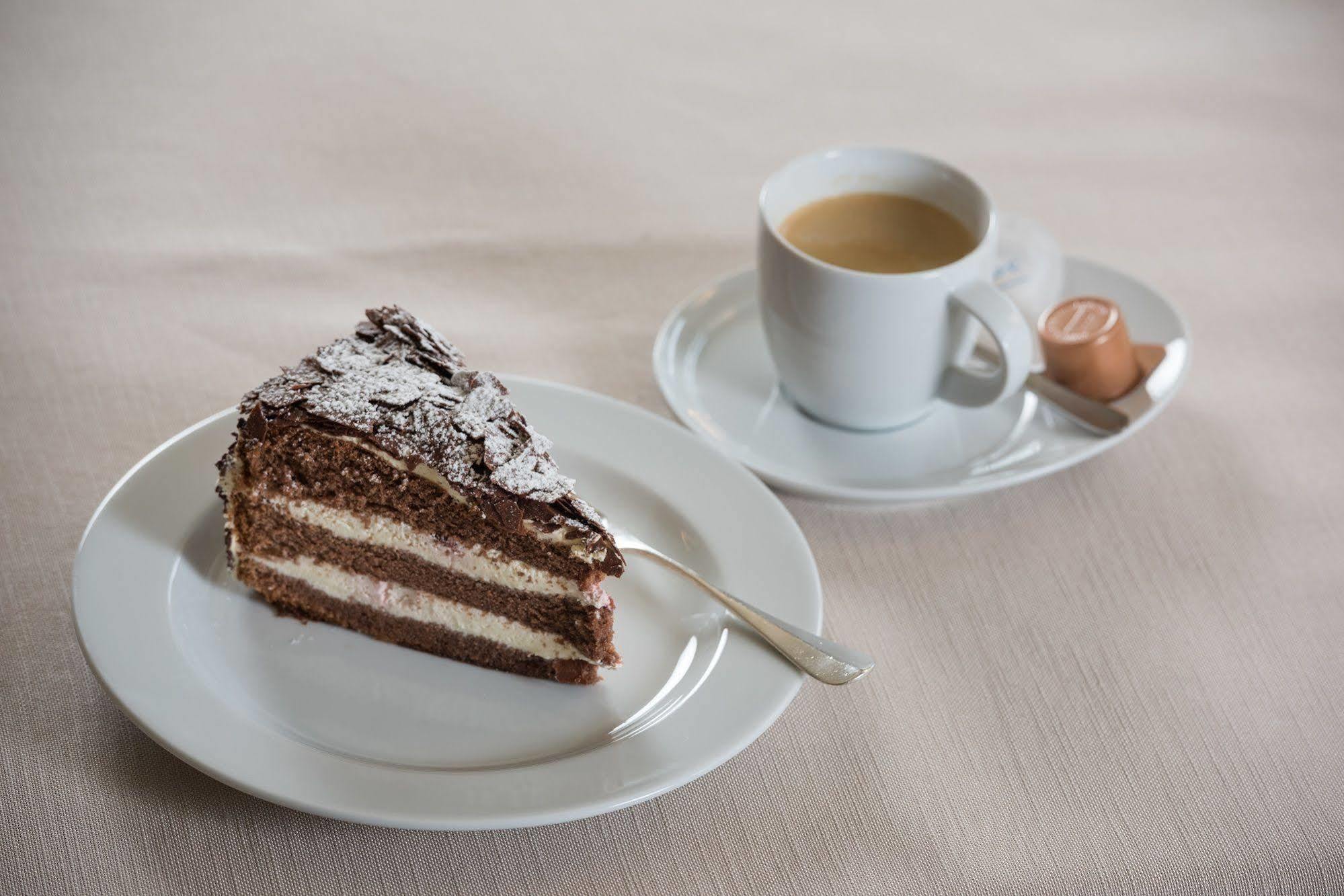 Bluemlisalp Hotel Kandersteg Luaran gambar